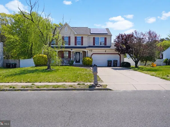 31 Rosalind Cir, Sicklerville, NJ 08081