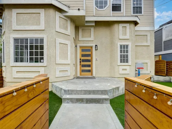 2402 Carnegie Ln #A, Redondo Beach, CA 90278