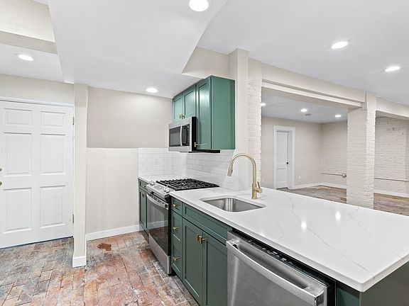 4th image of 1409 N Gilpin St #5