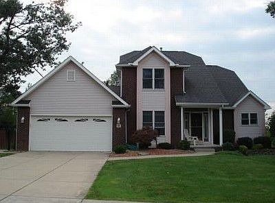 1st image of 46 Oakhill Dr