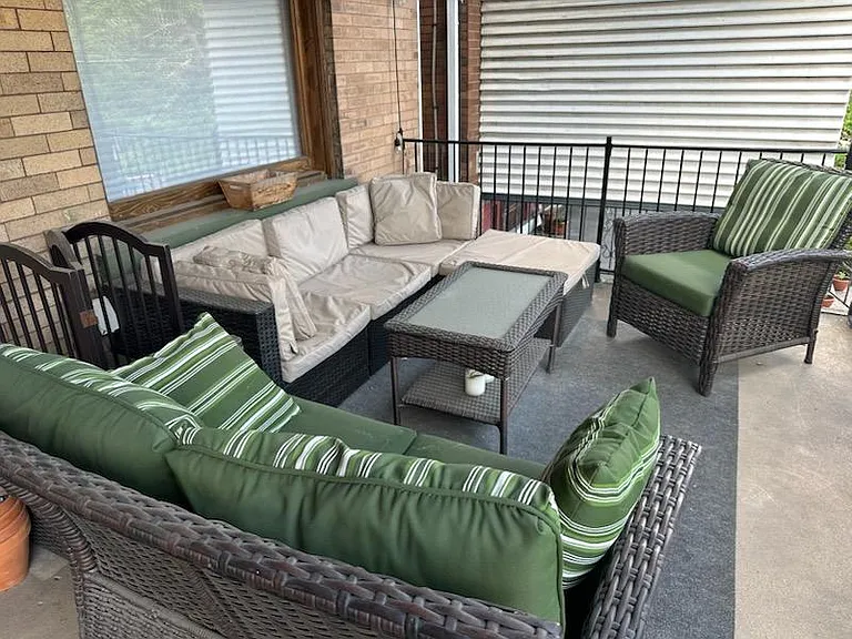 Spacious front porch!