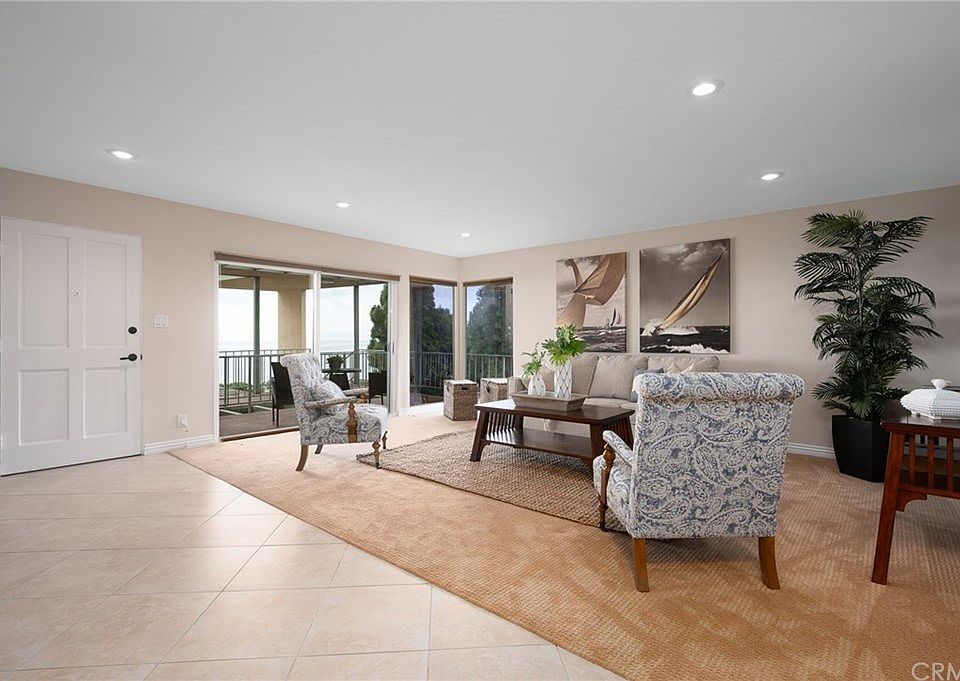 1st image of 2235 W 25th St #212