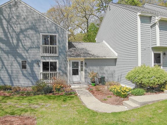 2nd image of 9 Acadia Kimball Rd #9