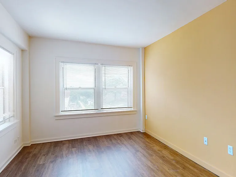 Dining/Living room