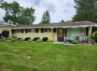 9142 Cambridge Dr, Northfield, OH 44067