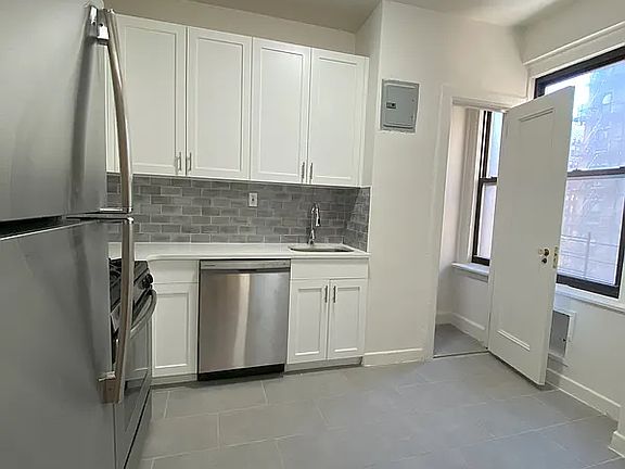 4th image of 244 W 74th St APT 8A