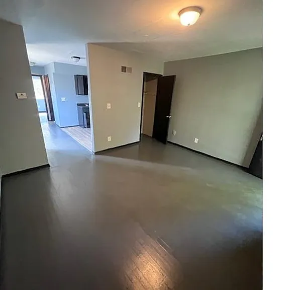 7405 Michigan Ave #11 — Photo 3