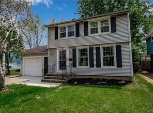 262 Cindy Dr, Williamsville, NY