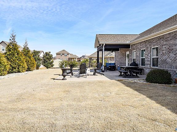 4th image of 161 Wilcot Rd