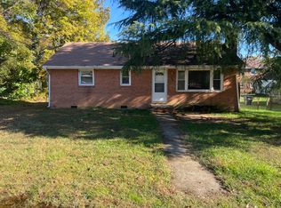 1205 Surry Ave, Hopewell, VA 23860