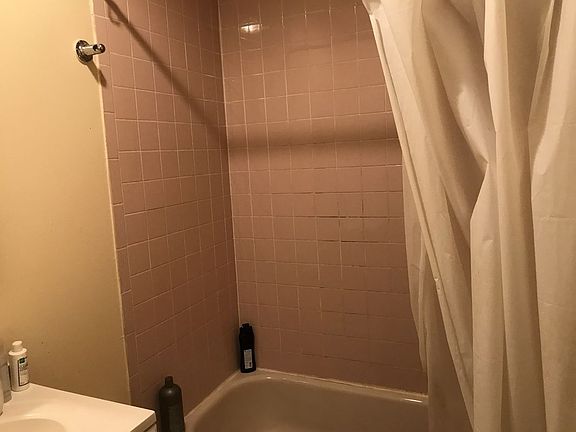 2nd image of 2354 White Oak Ct