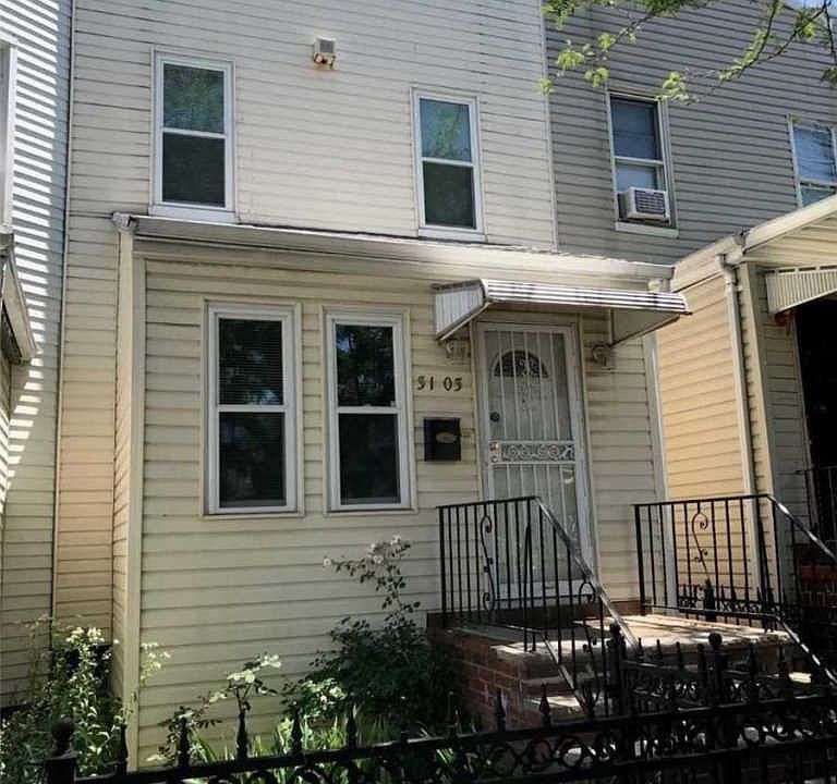 1st image of 3103 92nd St