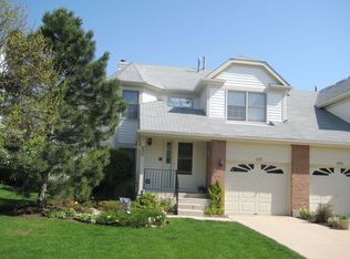 492 Parkview Ter #102, Buffalo Grove, IL 60089