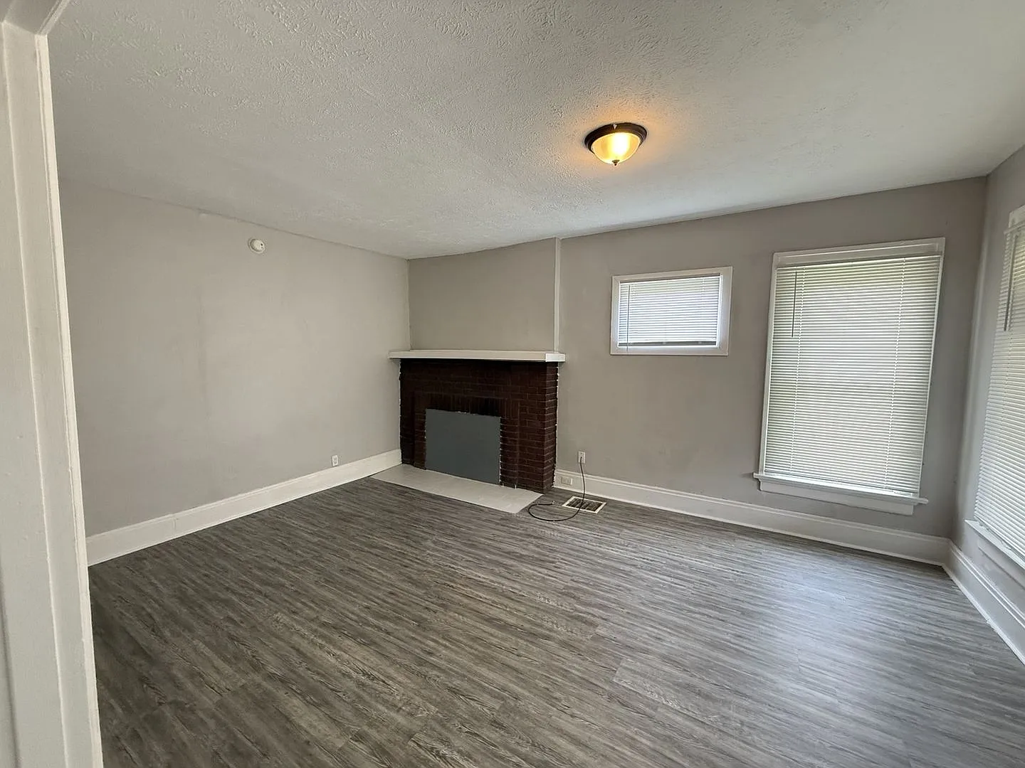Spacious 4BR / 2BA House in Dayton — Photo 4