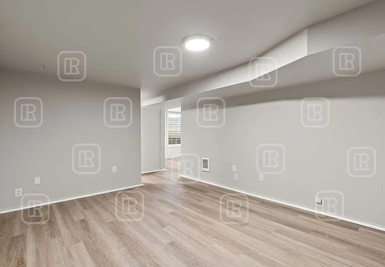 7313 E 6th Ave #5 — Photo 5