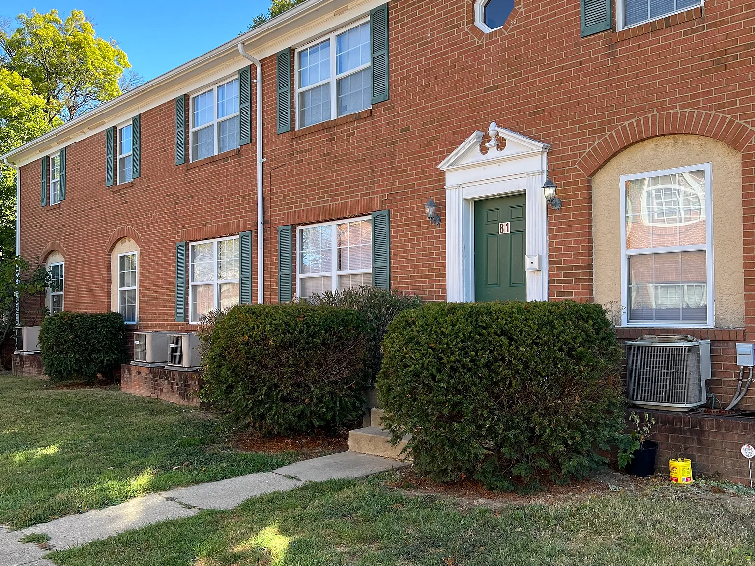 1 bed, 825 sqft, $925 — Photo 1