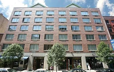 Rented by Hakimian Management