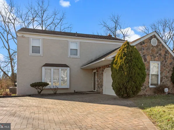 25 Sharon Dr, Richboro, PA 18954