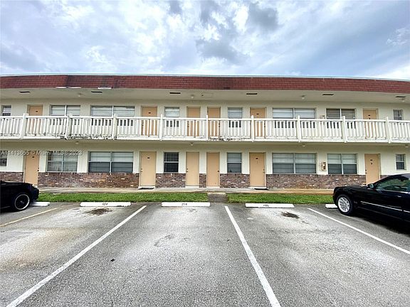 2nd image of 4163 SW 67th Ave APT 206C