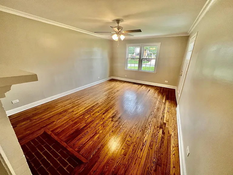 23 Oak St — Photo 7