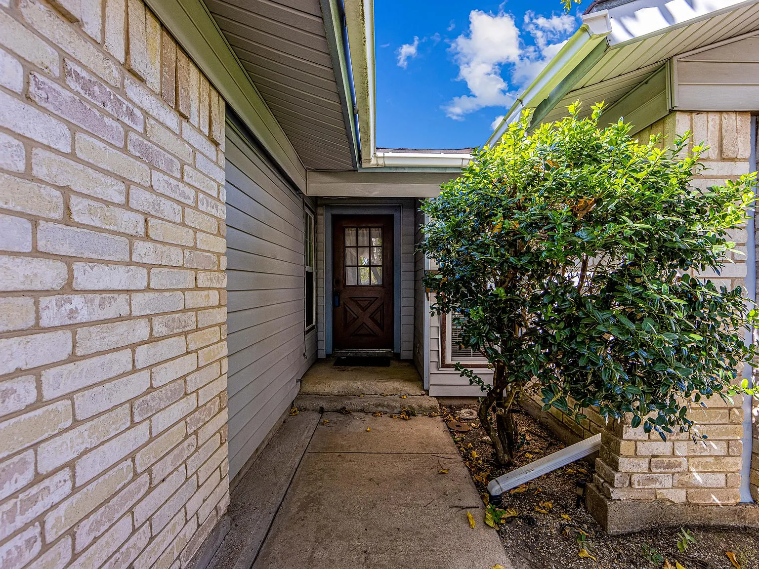 3 bed, 1563 sqft, $1,995 — Photo 3