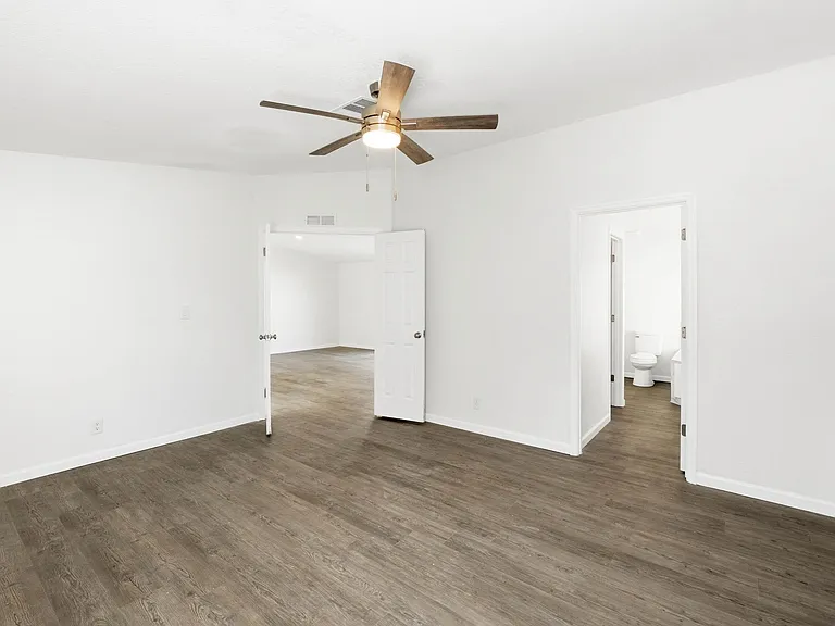 5180 Lexington Cir #1 — Photo 8