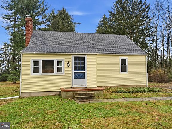 3rd image of 131 Crusher Rd