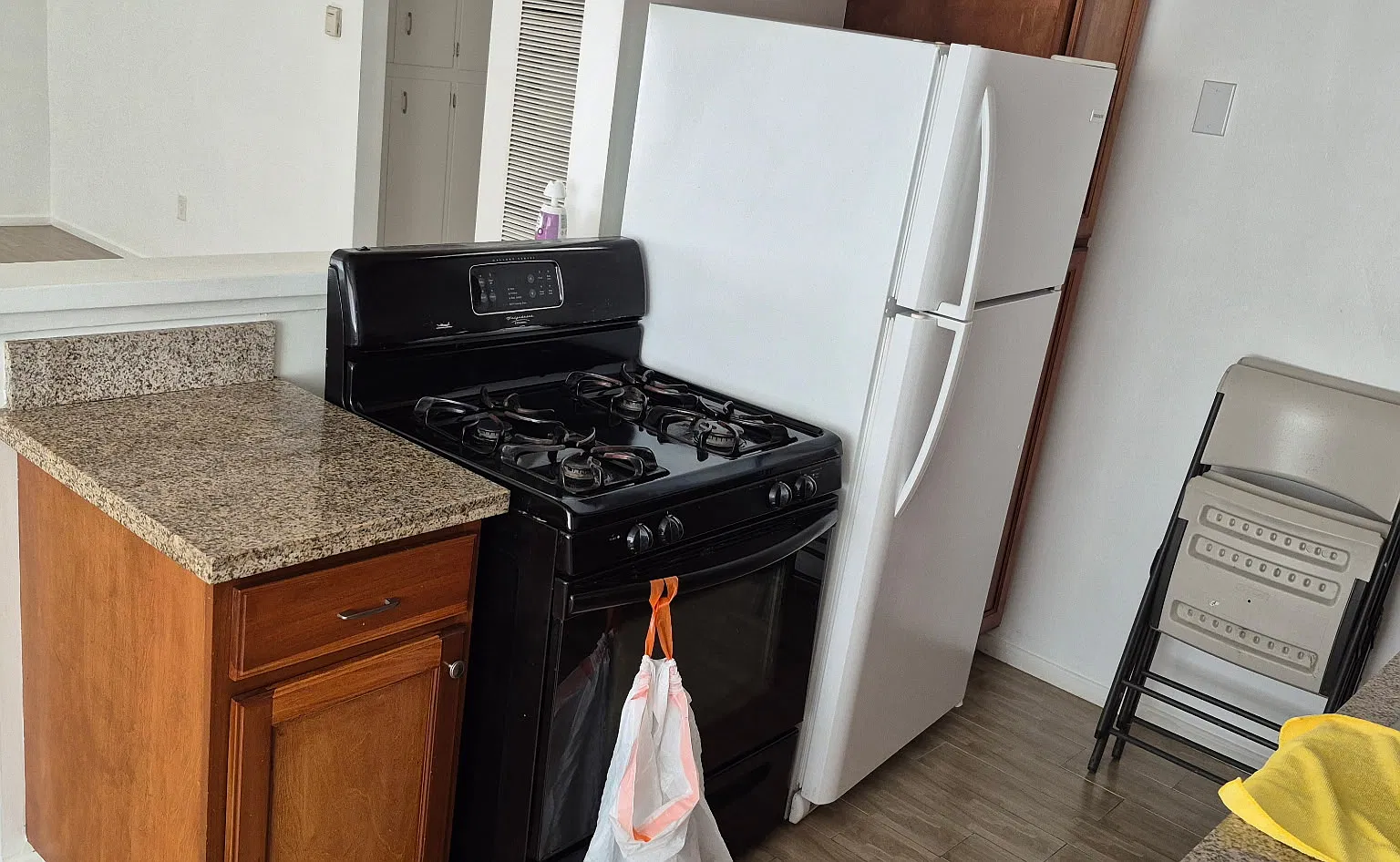 655 American Ave — Photo 4