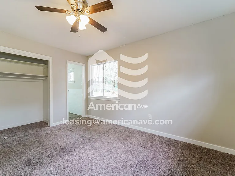 565173_008_wm_-_main_bedroom_13547016.jpg