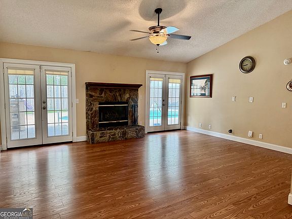 5th image of 110 Azalea Ct