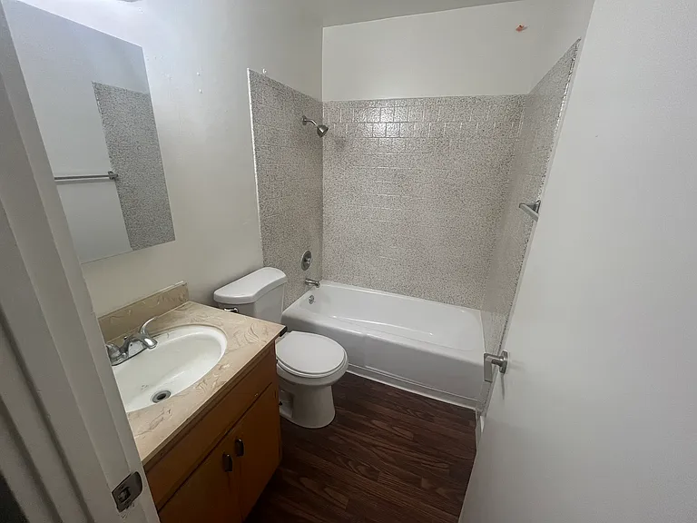 5932 Grand Ave #5 — Photo 6
