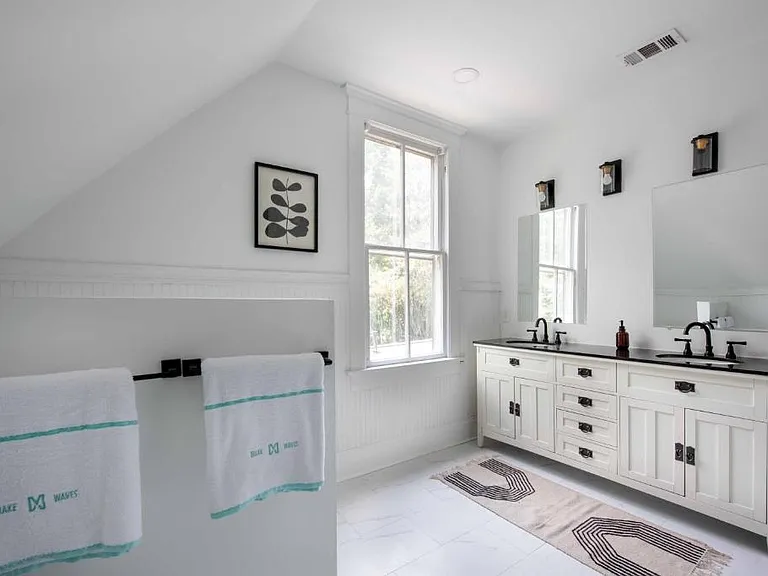 935 Greenwood Ave NE #A — Photo 21