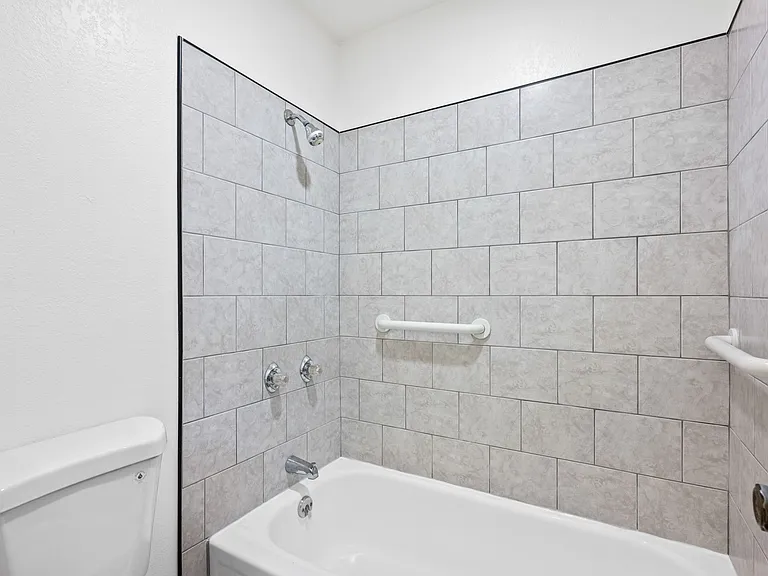 7050 W 37th Ave #102 — Photo 9