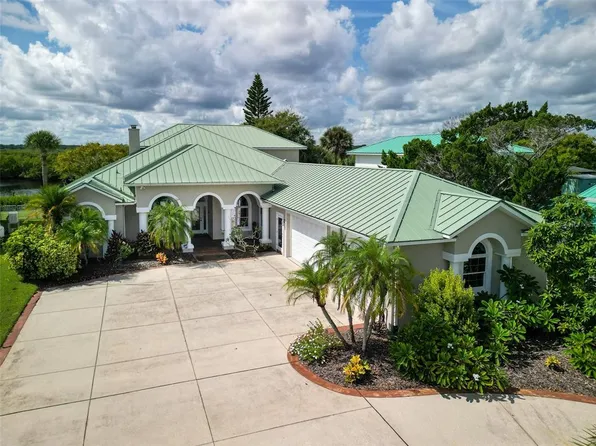 45 Cunningham Dr, New Smyrna Beach, FL 32168