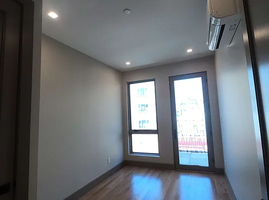 Rented by Lofts and Flats LLC | media 25