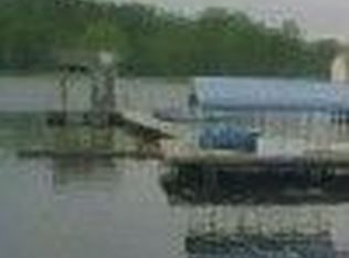 708 W Riverside Dr, Lanexa, VA 23089