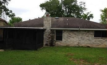 2nd image of 131 Basswood St