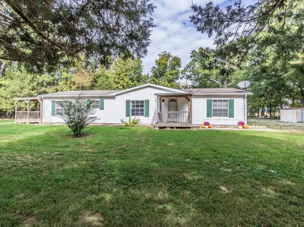 643 Lee Rd, New Harmony, IN 47631