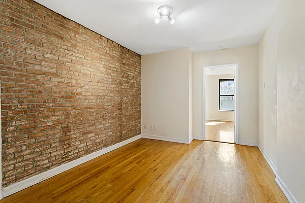 Rented by Cooper & Cooper Real Estate | media 17