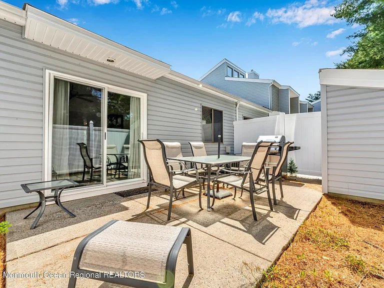 21 Dawn Ct — Photo 21