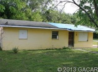 304 SW 8th Ct, Chiefland, FL 32626