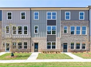 504 Hardy Dr, Acworth, GA 30102
