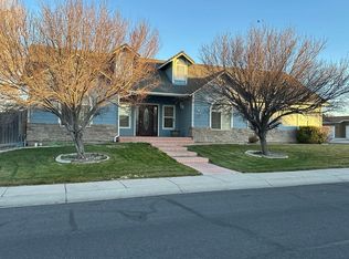 136 Desert Lakes Dr, Fernley, NV 89408