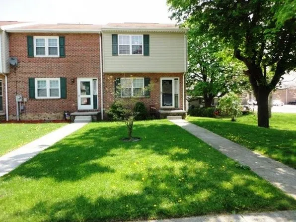 218 John St, Hanover, PA 17331