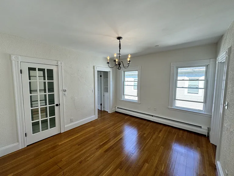 13 Irving St #2 — Photo 4