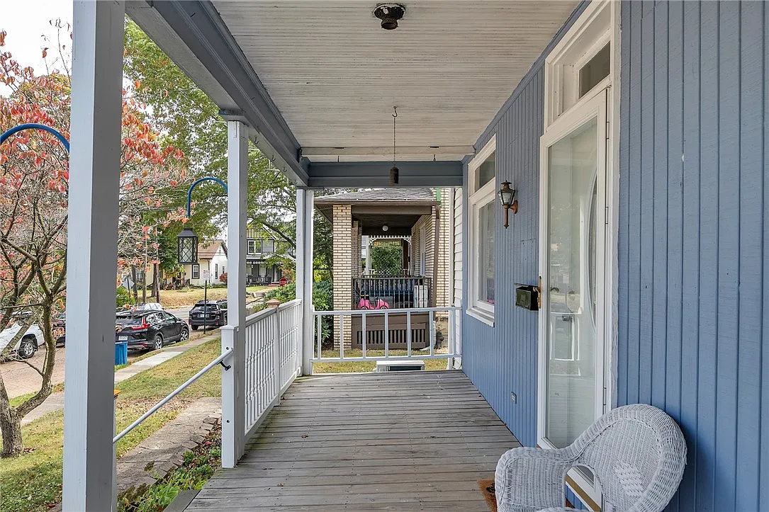 4 bed, 2.0 bath, 1760 sqft, $2,500 — Photo 4