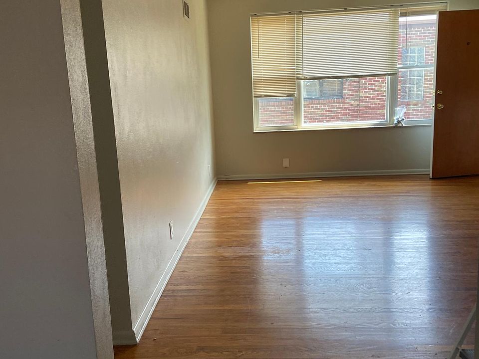 1st image of 3951 Jamieson Ave #2E