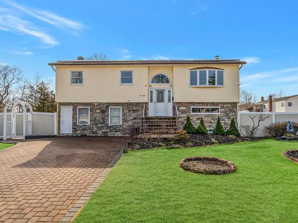 110 Cocoanut Street, Brentwood, NY 11717