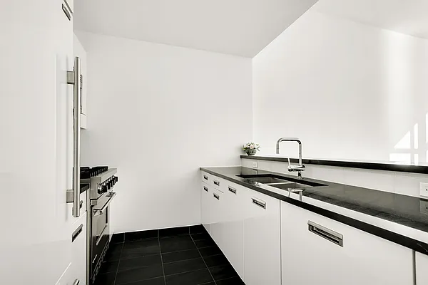 Rented by Compass | media 28