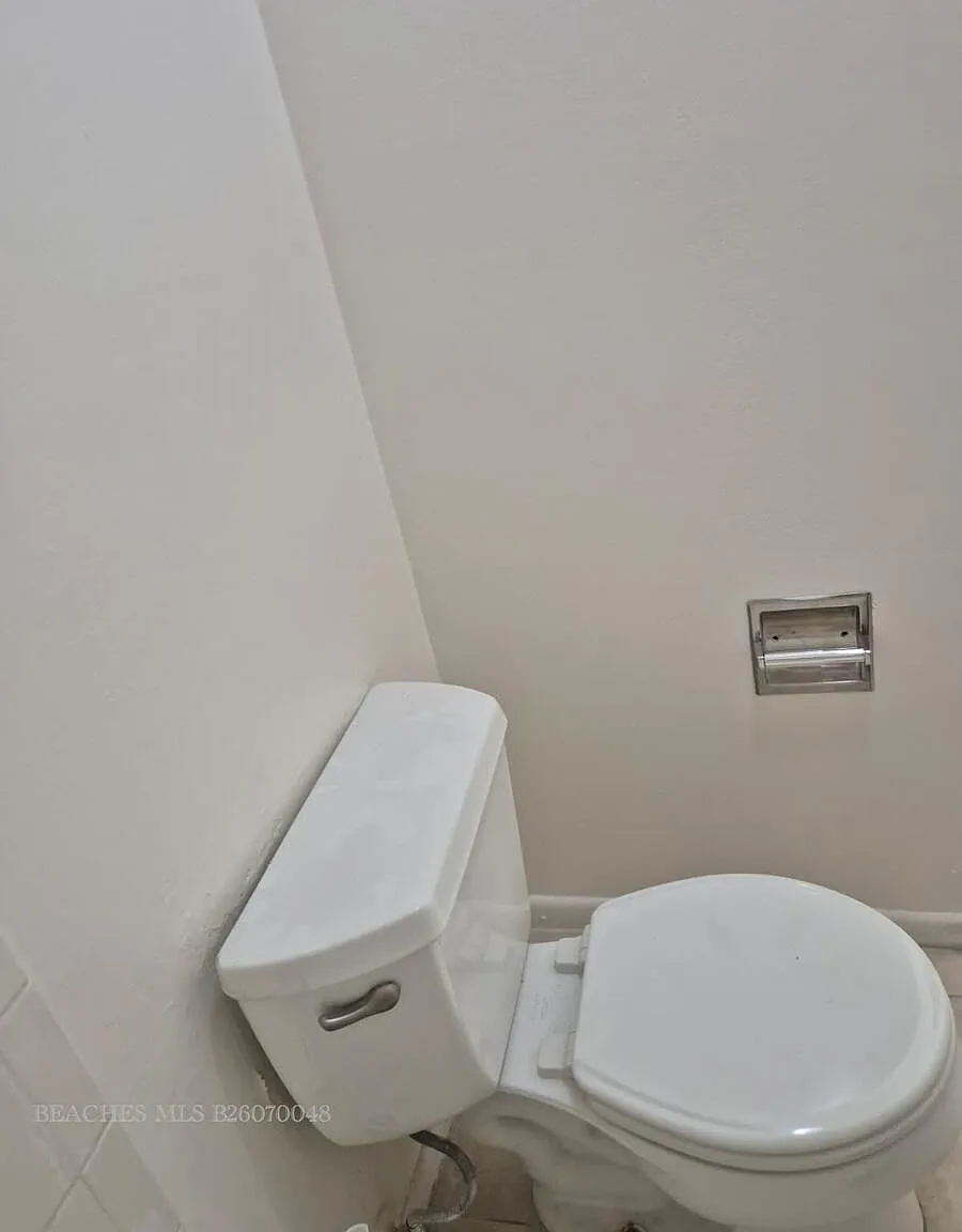 1 bed, 1.0 bath, 14340 sqft, $1,600 — Photo 3